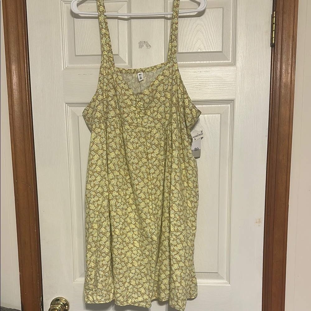 BP Floral Dress with Yellow and Brown Accents size 2X. NWT